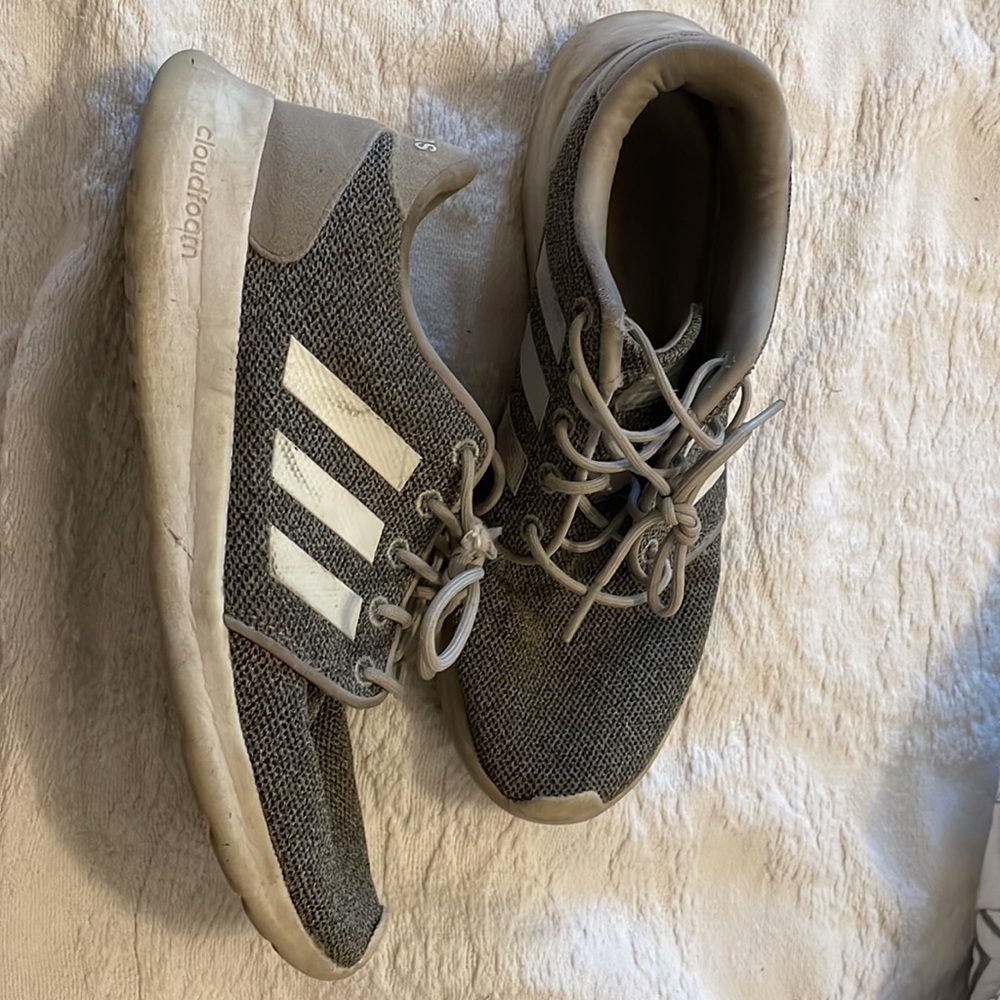 Adidas Cloudfoam grey tennis shoes Size US 7